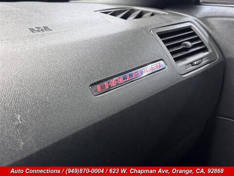 2013 Dodge Challenger SXT