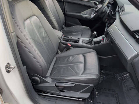 2019 Audi Q3 quattro Premium 45 TFSI