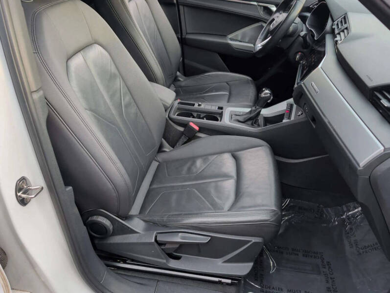 2019 Audi Q3 quattro Premium 45 TFSI