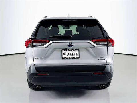 2022 Toyota RAV4 Hybrid LE