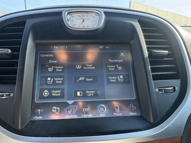 2012 Chrysler 300 C Luxury Series