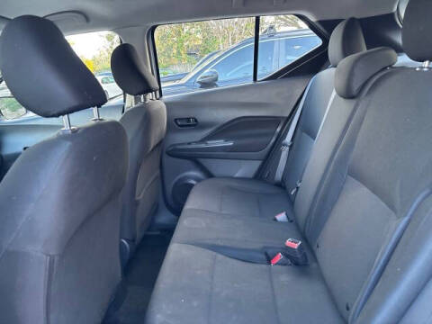 2025 Nissan Kicks Play S