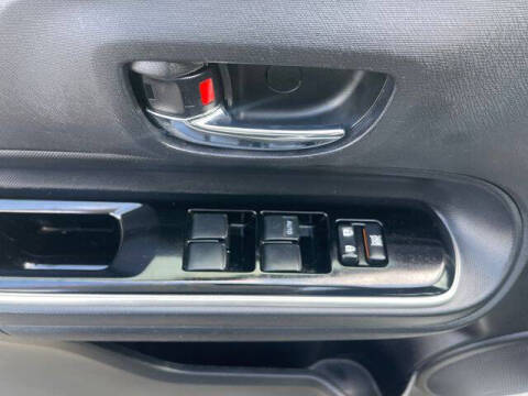 2016 Toyota Prius c Two