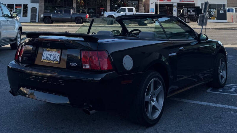 2001 Ford Mustang GT