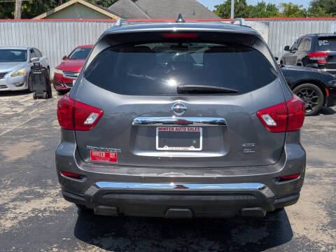 2020 Nissan Pathfinder SL