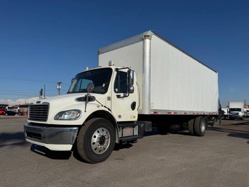 2016 Freightliner M2 26' Box Truck