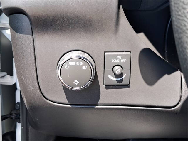 2025 Chevrolet Express 2500