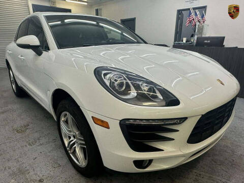 2015 Porsche Macan S