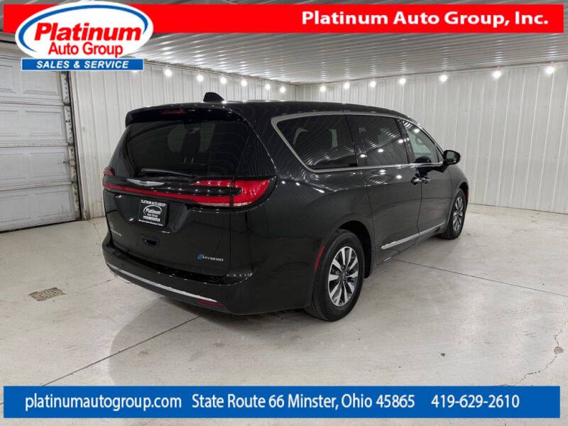 2023 Chrysler Pacifica Plug-In Hybrid Limited