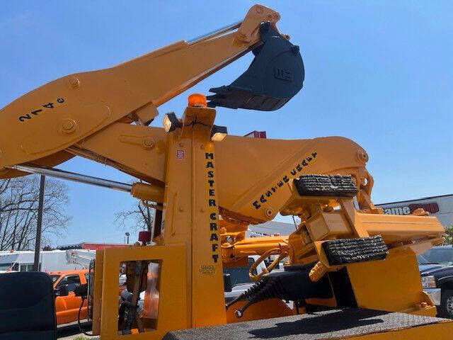 2015 Freightliner M2 106