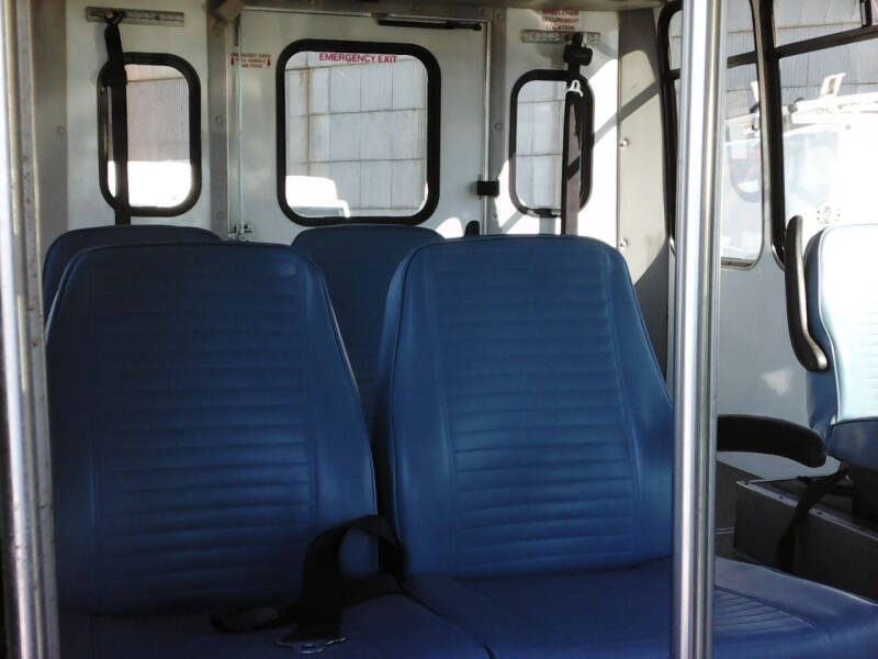 2011 Ford E-Series E-450 SD