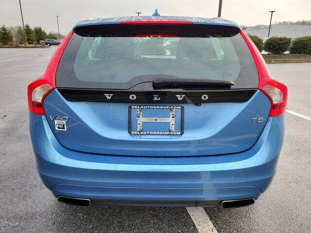 2015 Volvo V60 T5 Drive-E Platinum