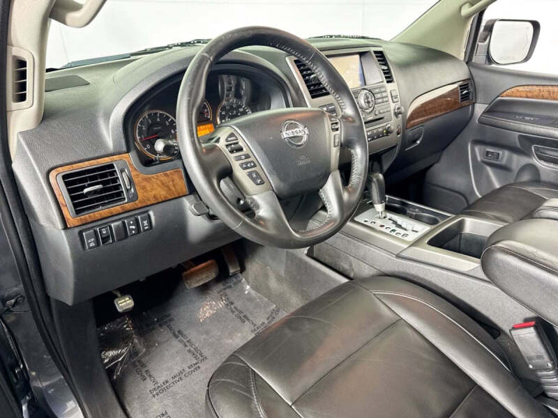 2014 Nissan Armada SV
