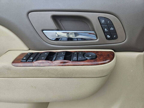 2013 Chevrolet Suburban LTZ