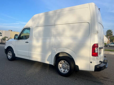 V6 cargo best sale vans for sale