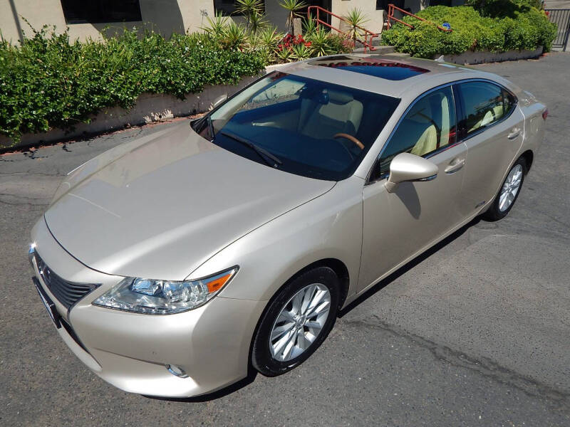 2013 Lexus ES 300h