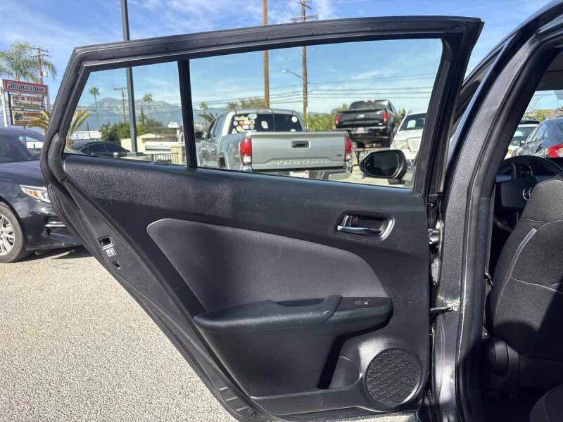 2021 Toyota Prius XLE