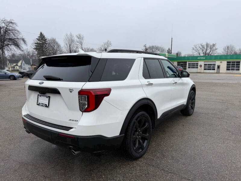 2022 Ford Explorer ST-Line