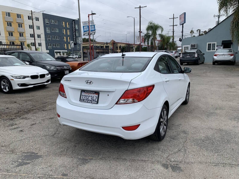 2017 Hyundai Accent Value Edition