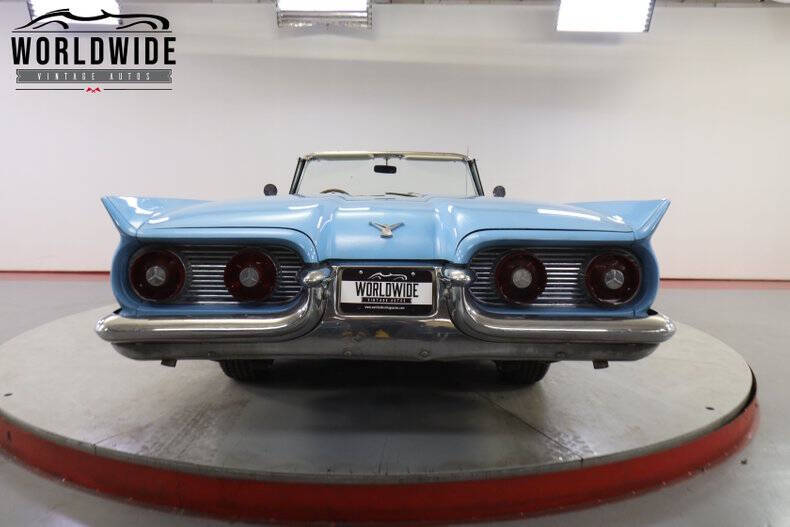 1959 Ford Thunderbird