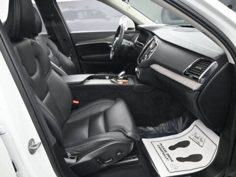 2023 Volvo XC90 B6 Ultimate Bright Theme 7P