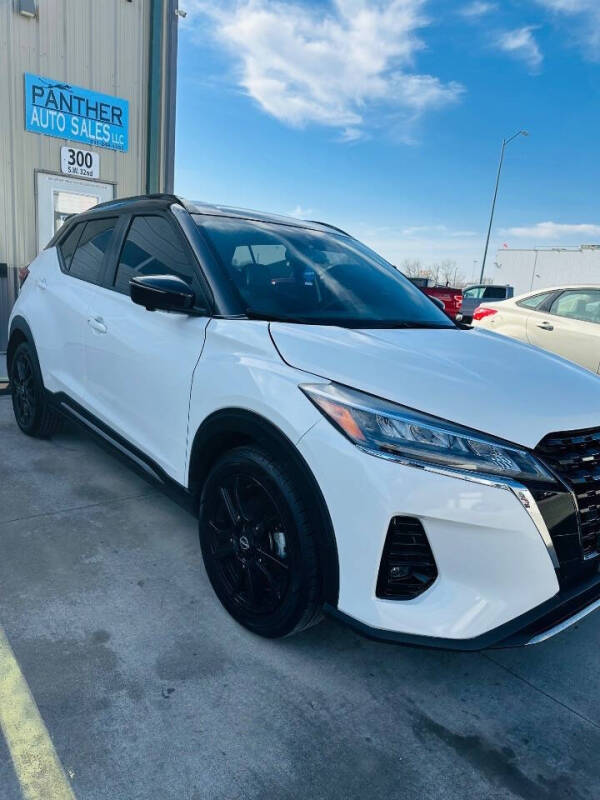 2023 Nissan Kicks SR