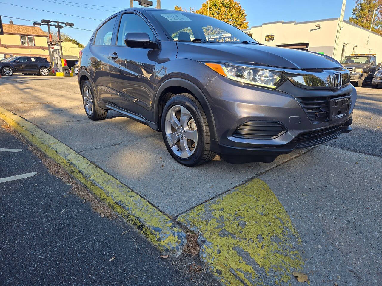 2022 Honda HR-V for sale at R & R Service Center in Great Neck, NY