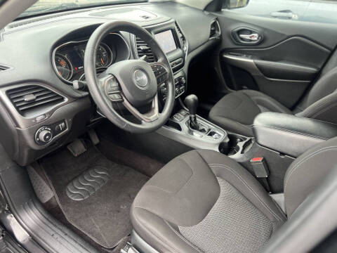 2019 Jeep Cherokee Latitude