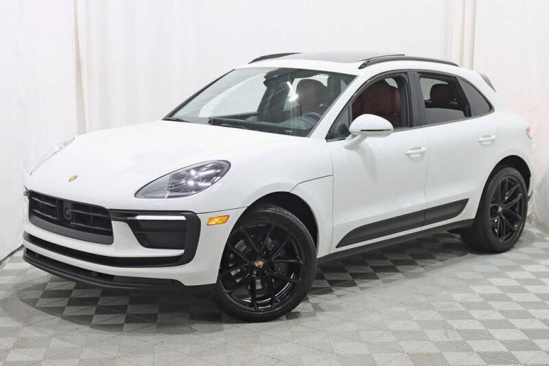 2022 Porsche Macan