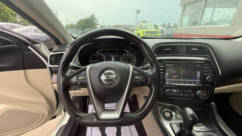 2016 Nissan Maxima Platinum