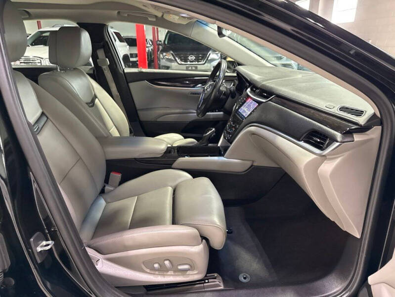 2013 Cadillac XTS Luxury Collection