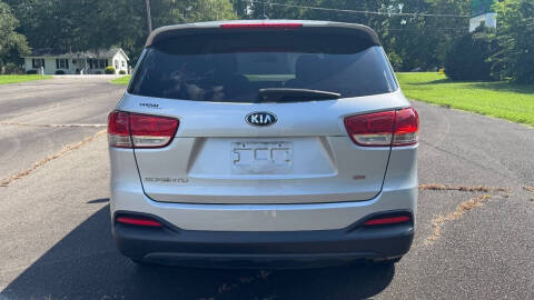 2017 Kia Sorento L