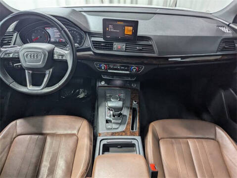 2019 Audi Q5 quattro Premium 45 TFSI