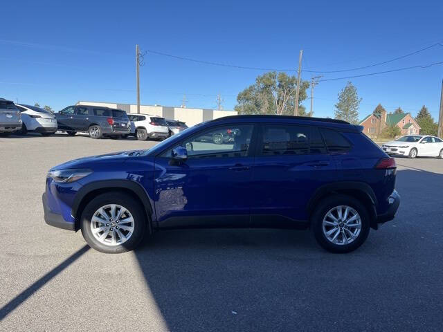 2024 Toyota Corolla Cross LE