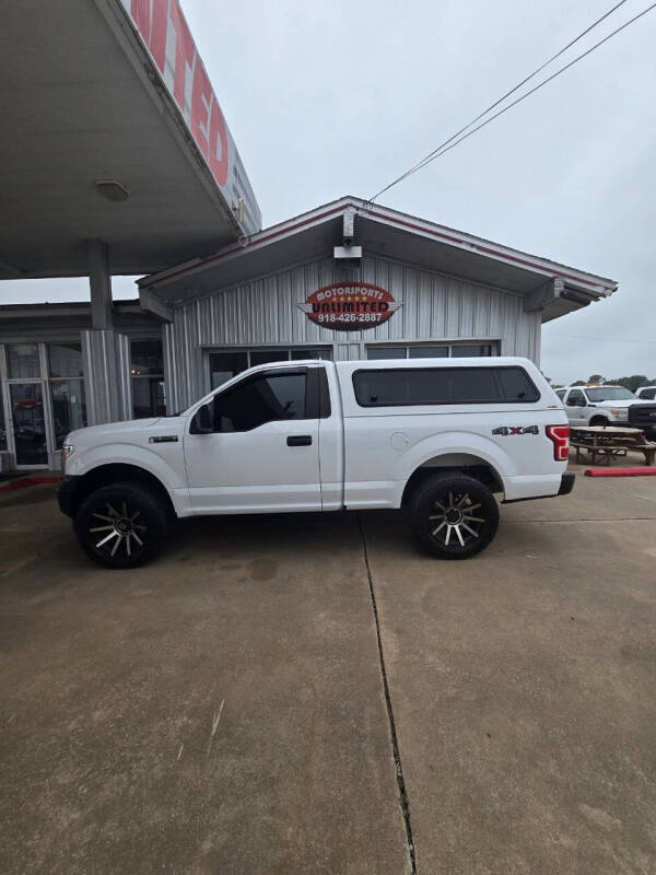 2019 Ford F-150 XL's photo