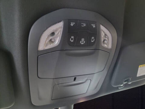 2027 Chrysler Pacifica LX