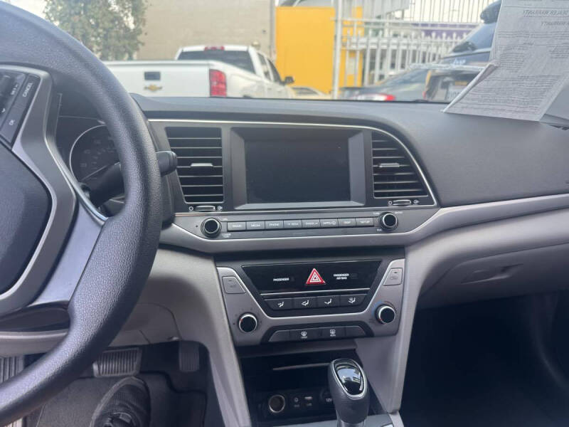 2018 Hyundai Elantra