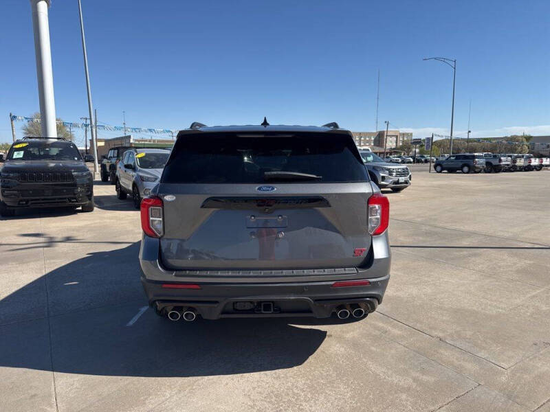 2023 Ford Explorer ST