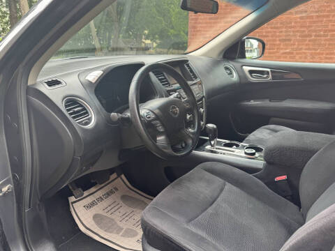 2013 Nissan Pathfinder SV