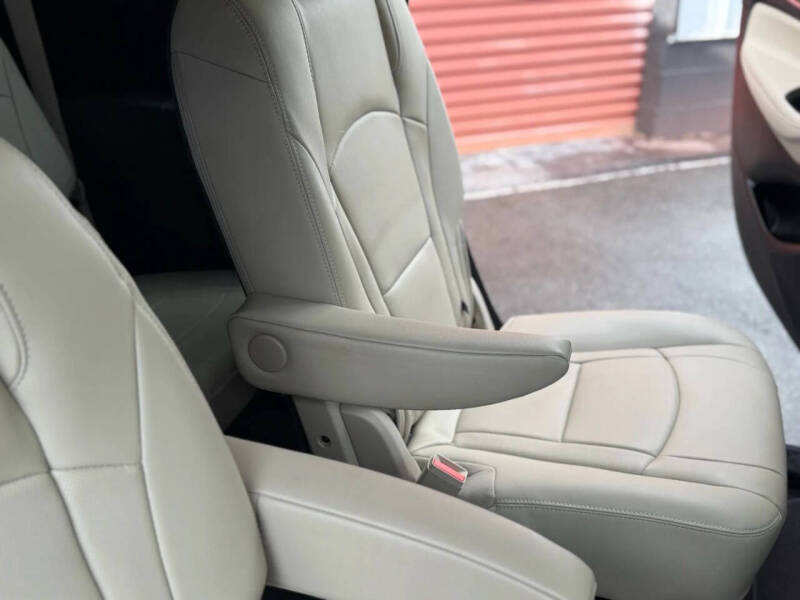 2019 Buick Enclave Essence