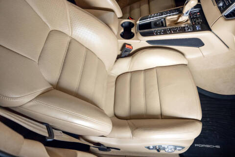 2015 Porsche Macan S