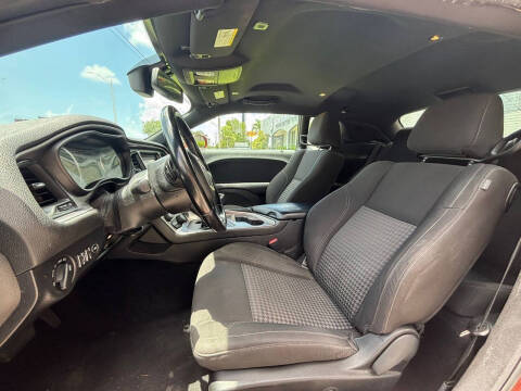 2021 Dodge Challenger SXT