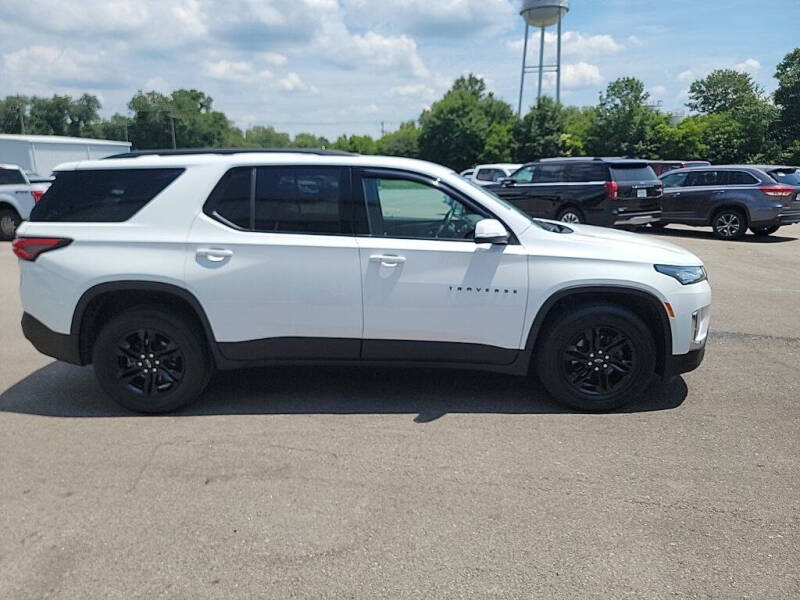 2023 Chevrolet Traverse LT Cloth