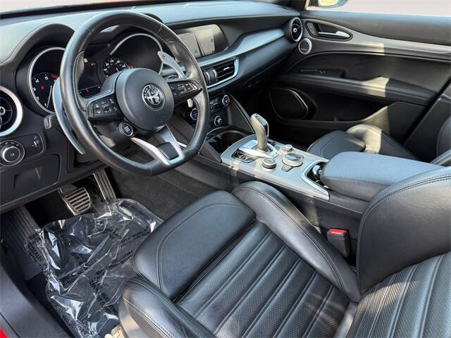 2022 Alfa Romeo Stelvio Veloce