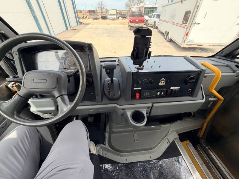 2016 Isuzu NPR