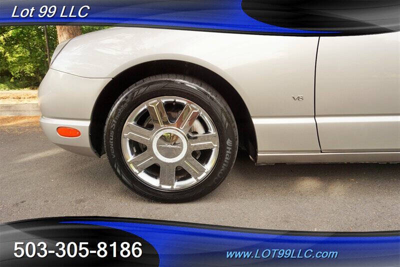 2004 Ford Thunderbird Deluxe