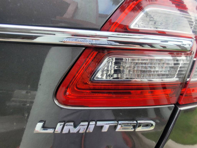 2016 Ford Taurus Limited