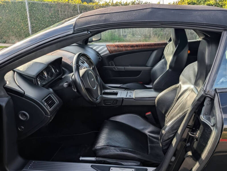 2005 Aston Martin DB9 Volante