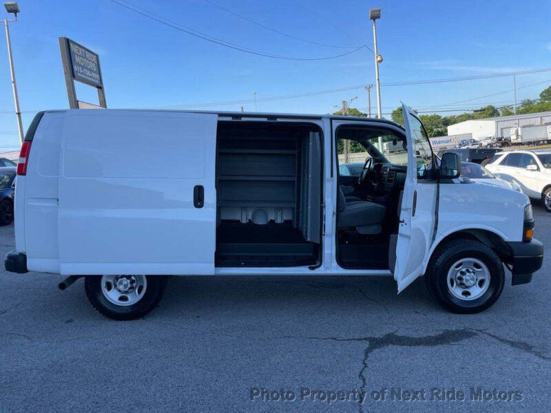 2022 Chevrolet Express 2500