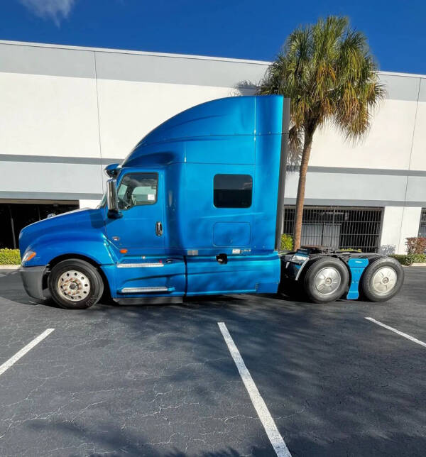 2018 International LT625